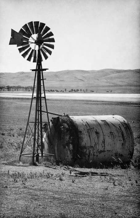 The arid landscape near Burra, South Australia where William Meirion Evans lived in his 20s