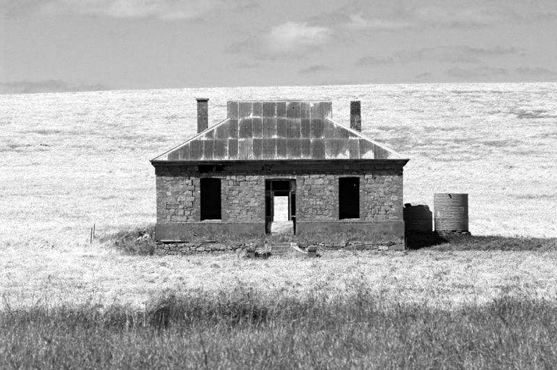 burra BW Ruined house in a wheat field, near Burra, South Australia
